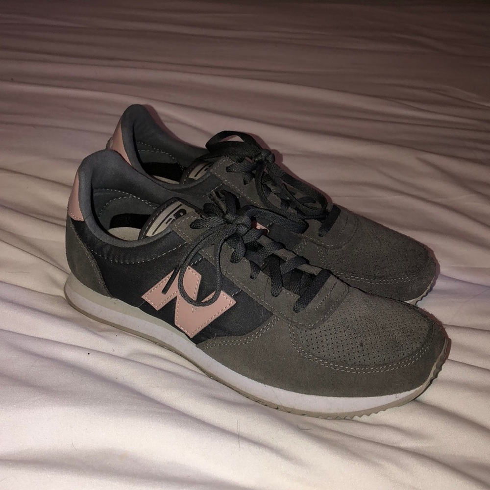 Women’s New Balance Tennis Shoes